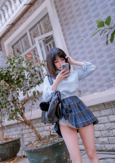 精品国产自在久国产应用_蓝光迅雷电影在线